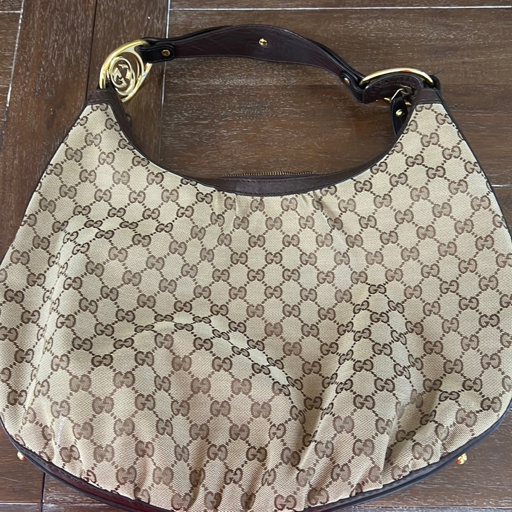 Authentic Gucci shoulder bag